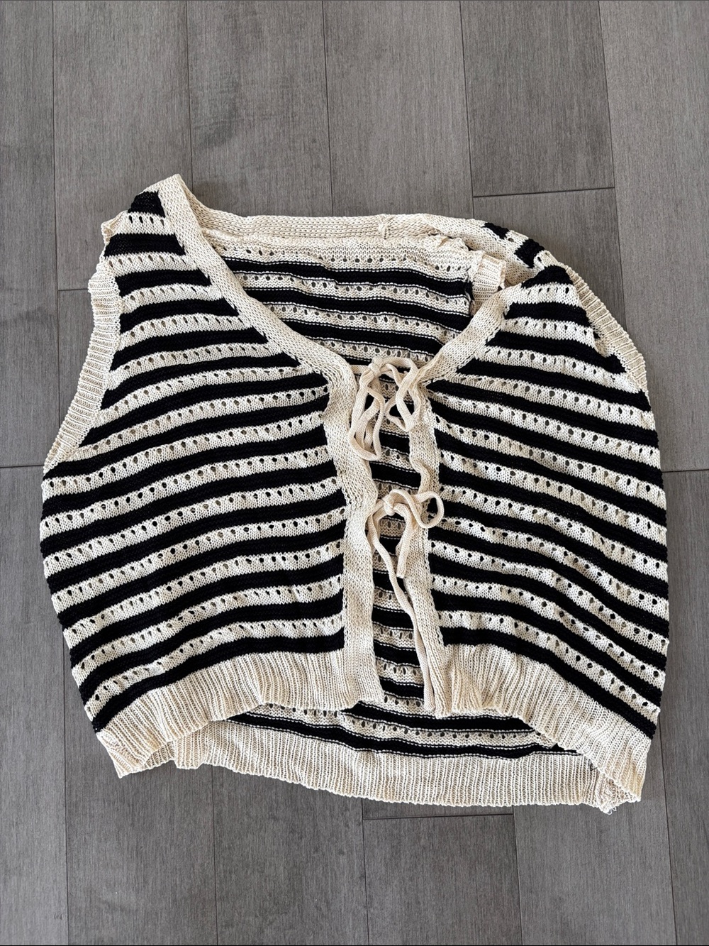 SHEIN Black & Cream Striped Knit Drawstring Shorts and Top - Picture 6 of 6